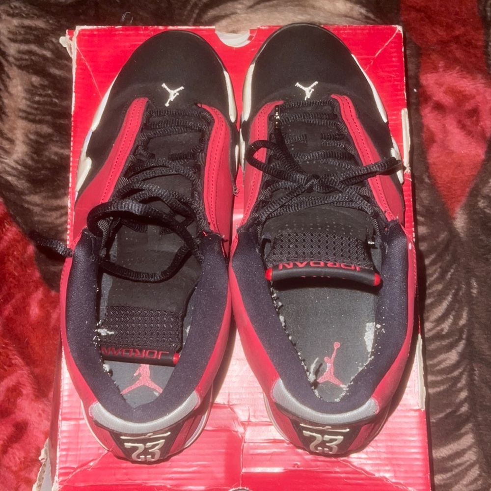 AIR JORDAN 14s